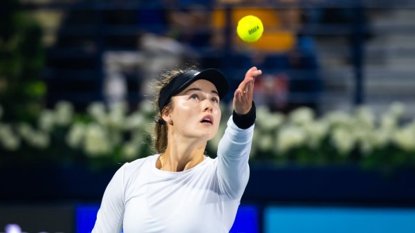 Qualifier Anna Kalinskaya stuns Iga Świątek and Coco Gauff on remarkable route to Dubai Tennis Championships final