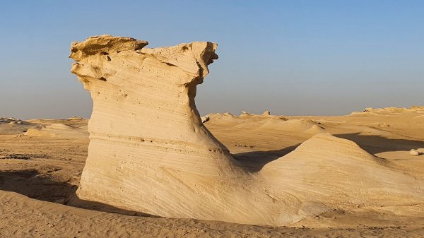 Abu Dhabi Fossil Dunes: A beautiful frozen landscape created by climate change